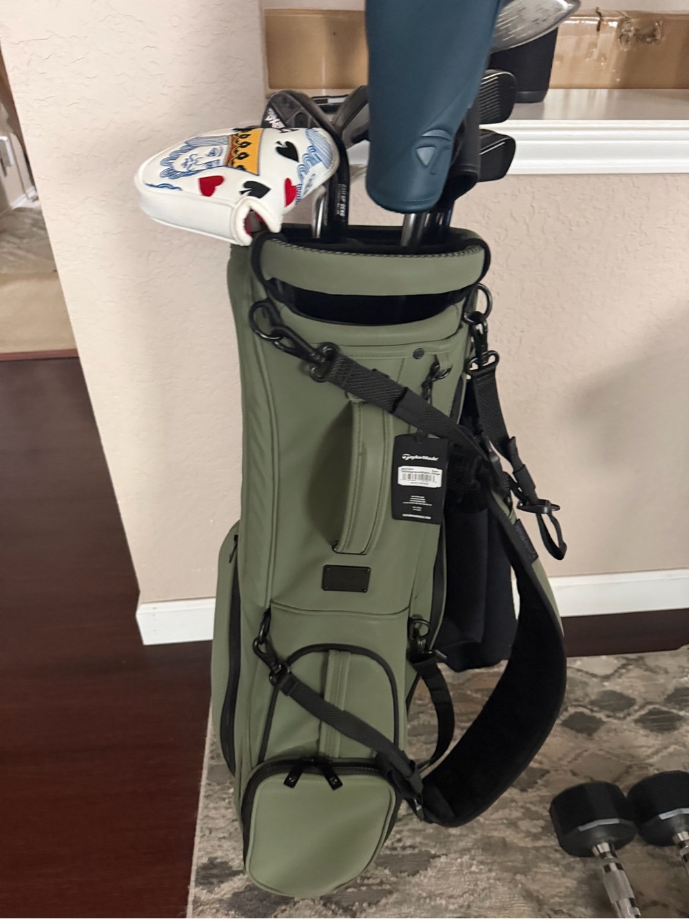 Taylormade Olive Green Golf Stand Bag with Headcover and both straps